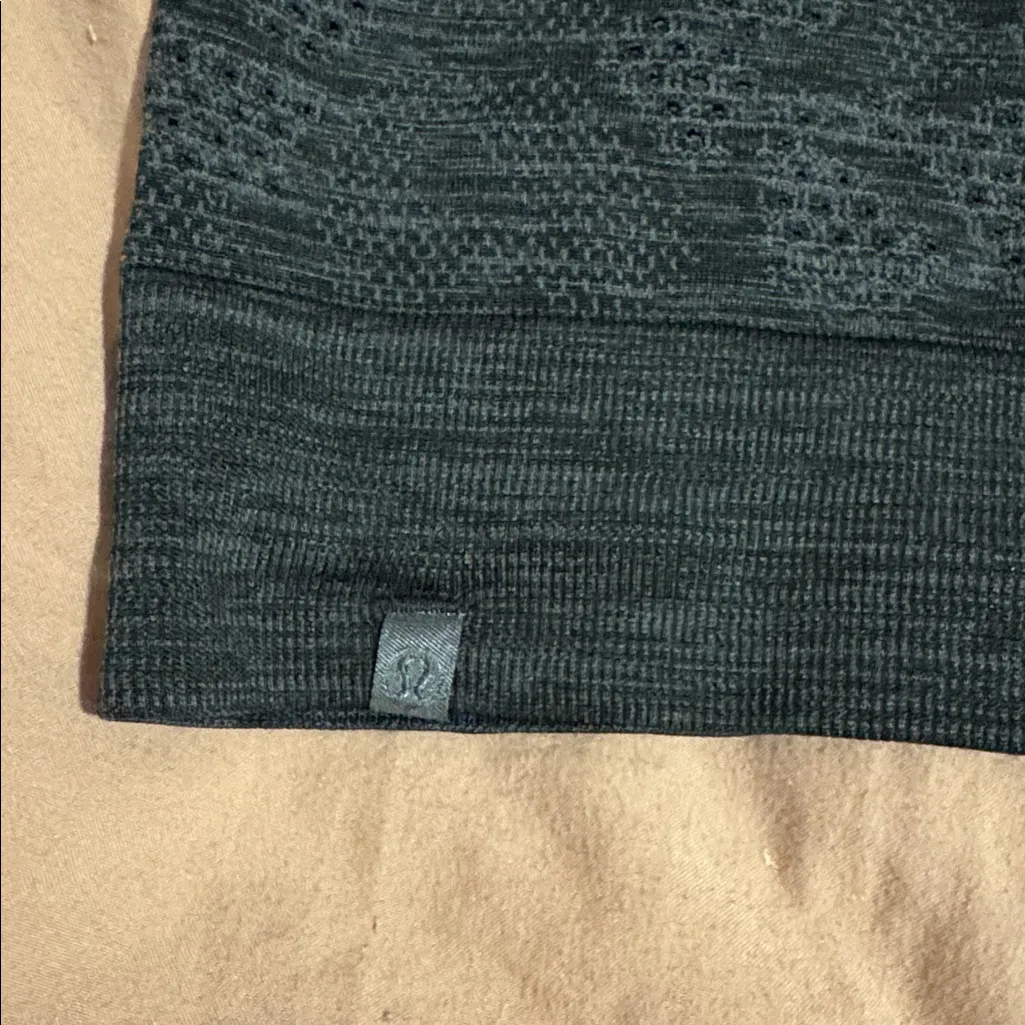 Lululemon Breeze By Muscle Tank in a grey camo pattern - Image 7