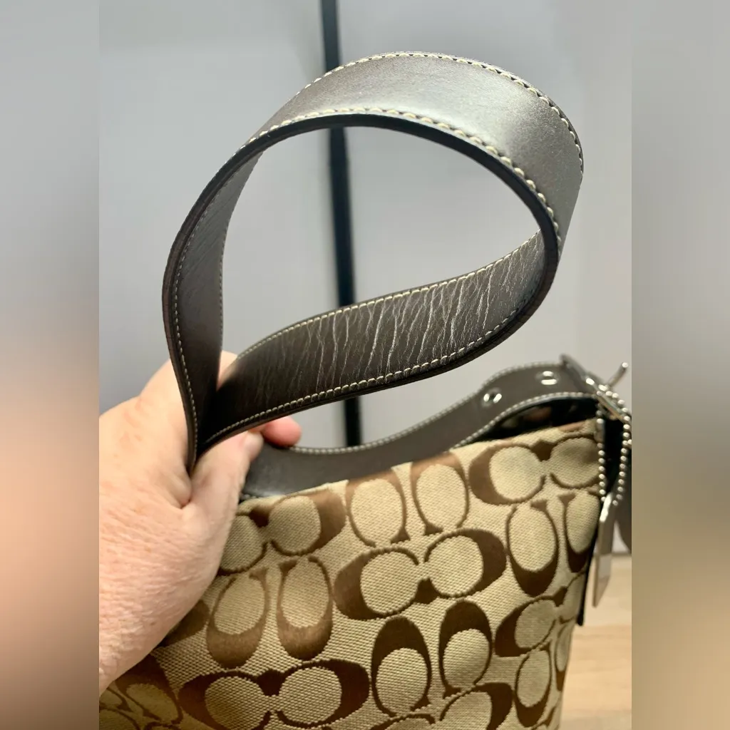 Coach Jacquard w/leather trim Vintage ‘05 6076 Signature Duffel/Bucket Bag - Image 5