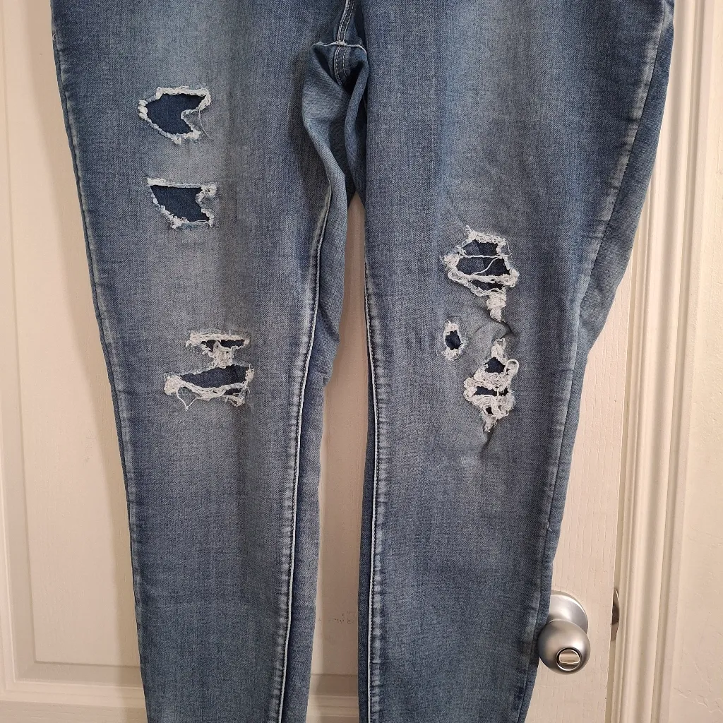Maurices Sz 20W R Distressed Blue Jeans for Women - Image 4