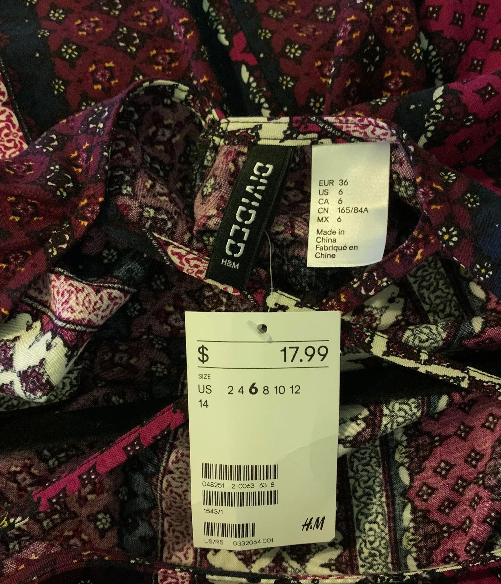 ✨NWT  Divided Long sleeve Crop Top - Image 4