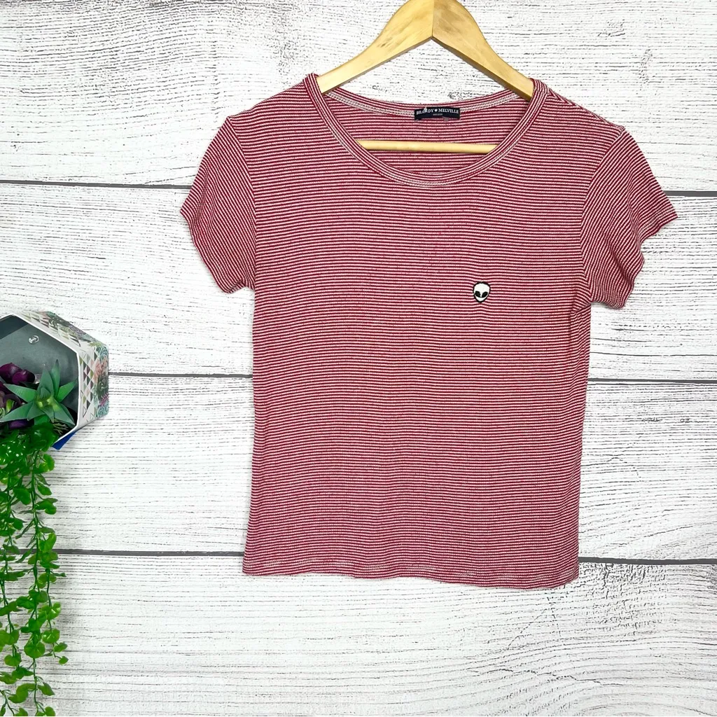Brandy Melville Red & White Striped Alien Tee One Size Stretch Cropped Casual - Image 10