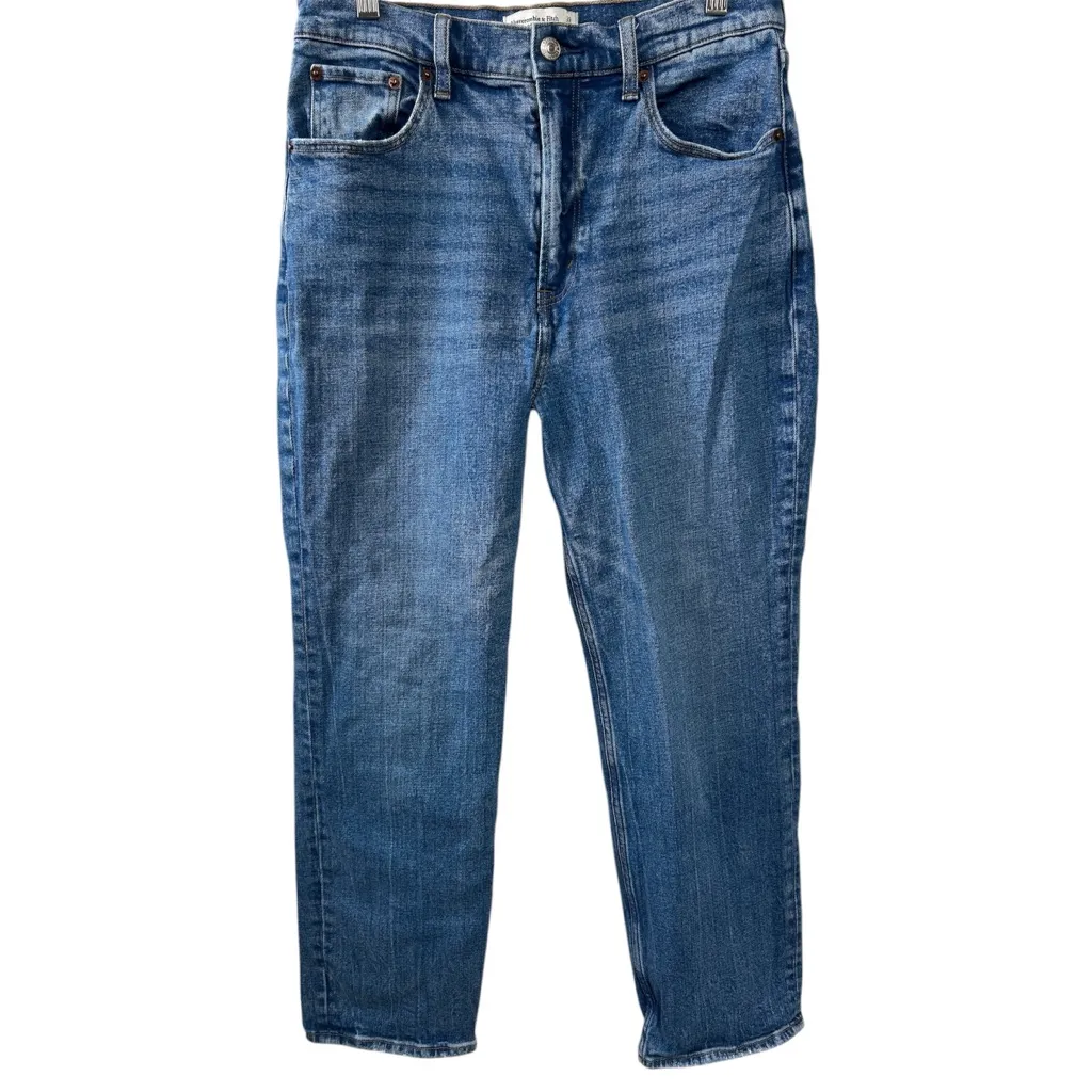 Abercrombie Ultra High Rise Ankle Straight Jean in Medium Wash Size 29/8 EUC - Image 4