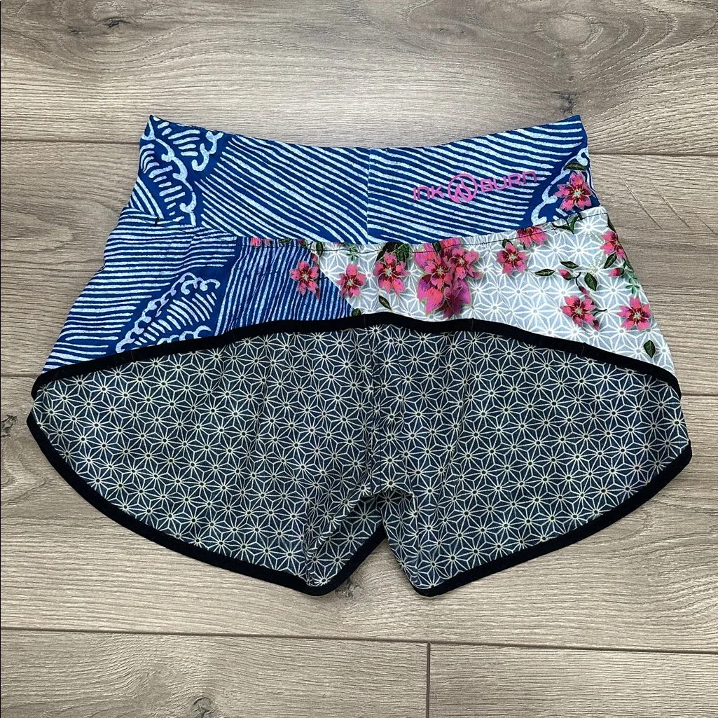 INKnBURN Kraze Performance Lined Running Shorts Blue Denim Pink Size Medium - Image 2