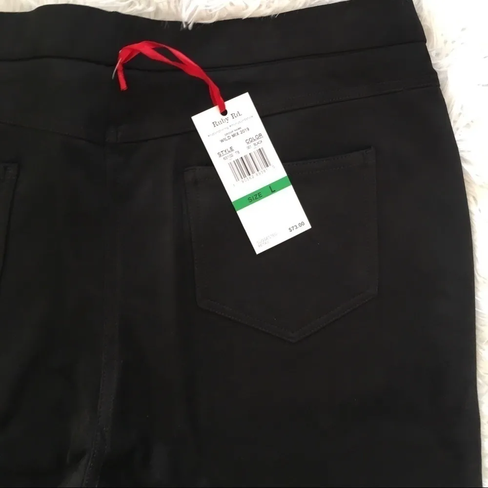 Ruby Rd. Women's Wild Mix 2019 black straight leg pull on pants size Large - Image 7