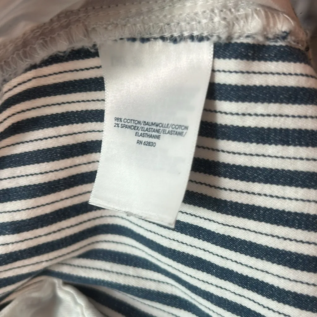 Lands End Shorts Womens 26 W Blue White Seersucker Striped Classic Fit‎ Nautical - Image 6