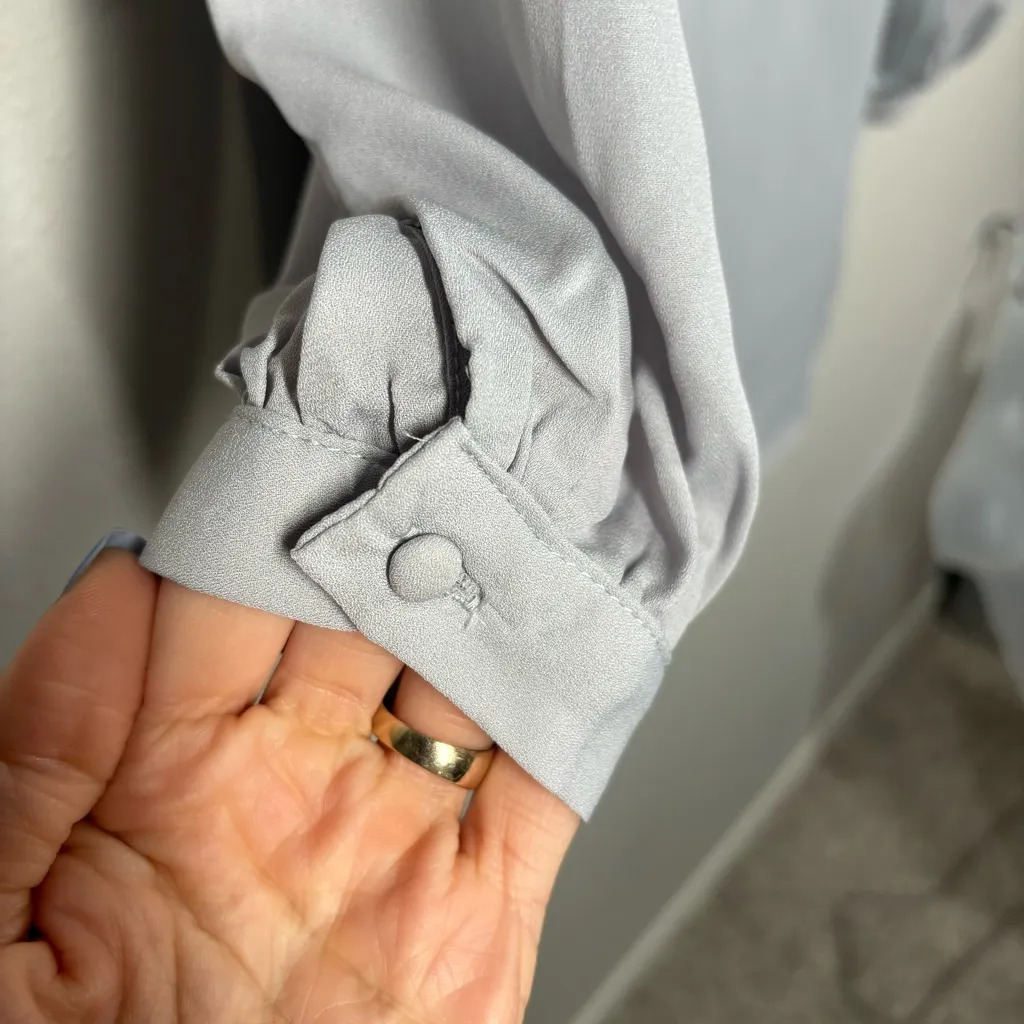 Lulu’s Status Update Light Grey Shift Dress Size Small - Image 5