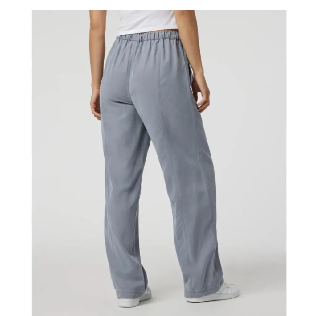 Vuori Coastline Performance Relaxed Pants Women's Sz XS Mallorca Gray Loungewear - Image 11