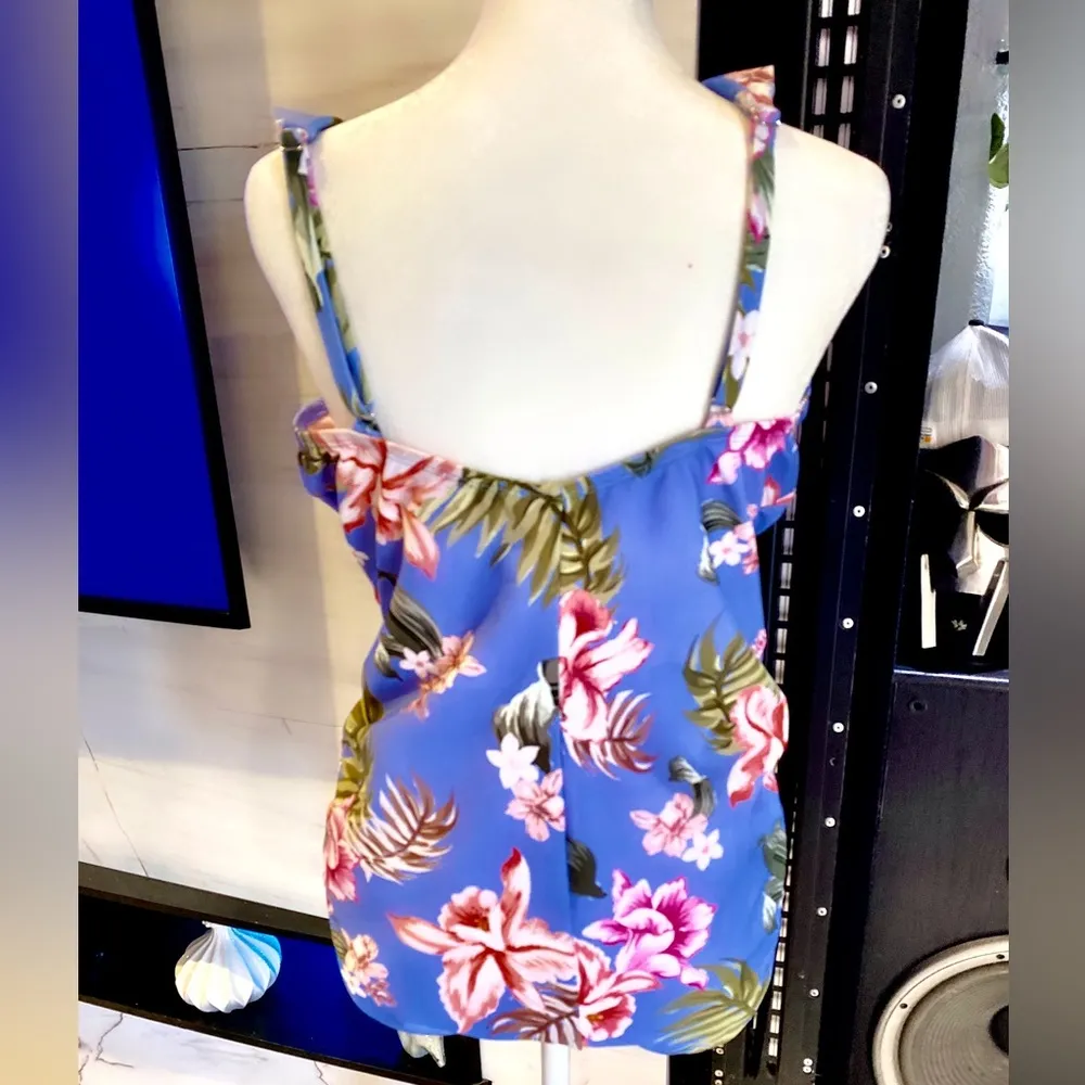 NWT Women's  XL Over the Shoulder Ruffle One Piece Swimsuit - Image 3