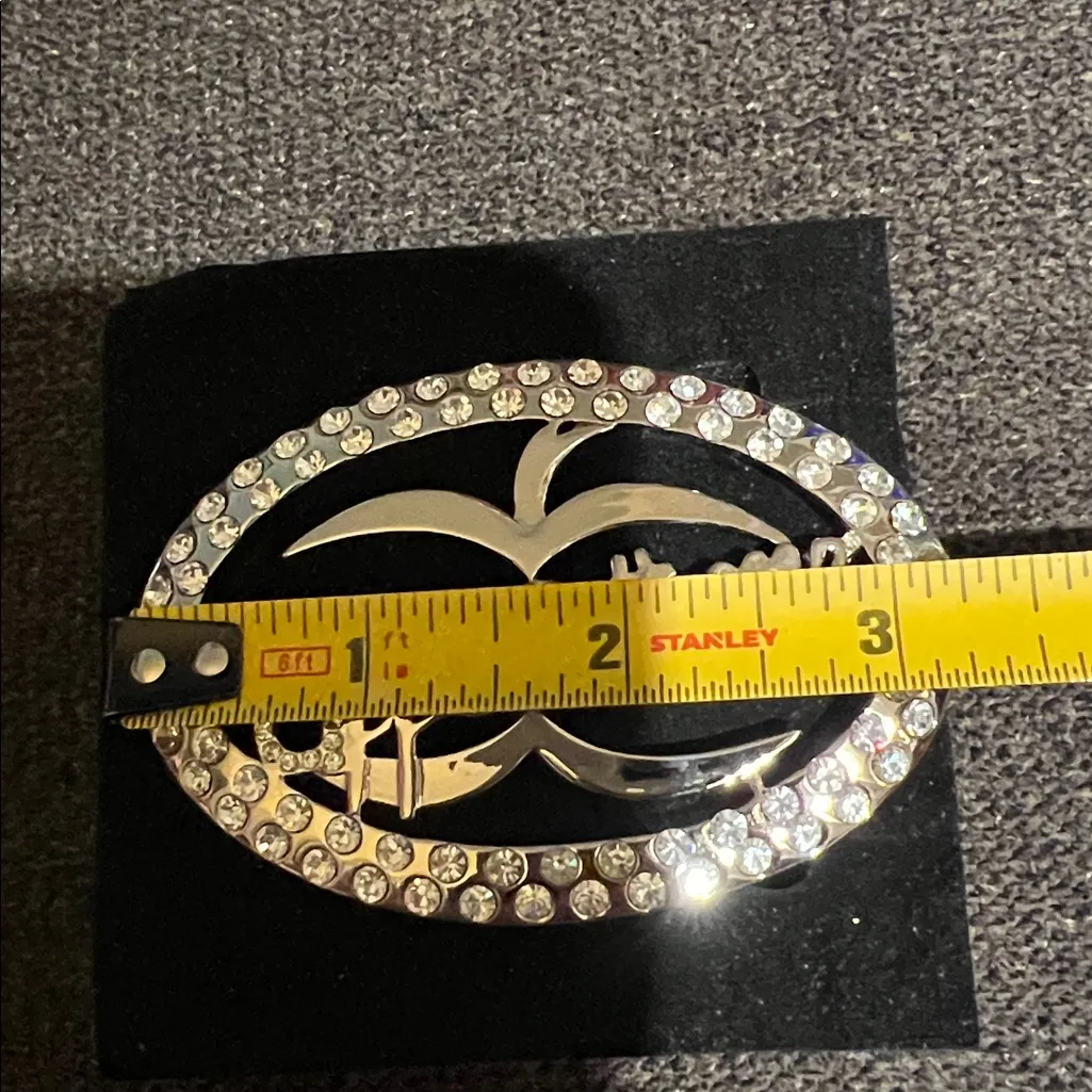 Apple bottome buckle vintage Y2K. Bling crystal. Silver - Image 6