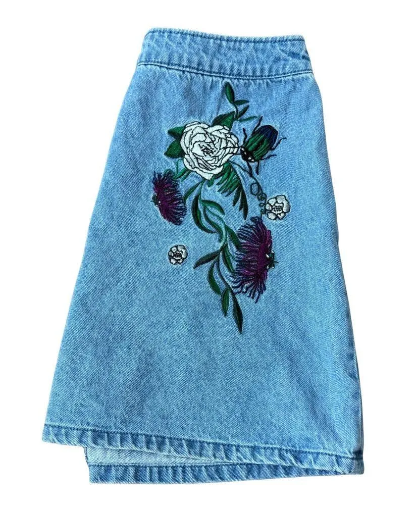 HM Divided Denim Embroidered Floral Mini Skirt Floral y2k Size 6 Zippered - Image 2