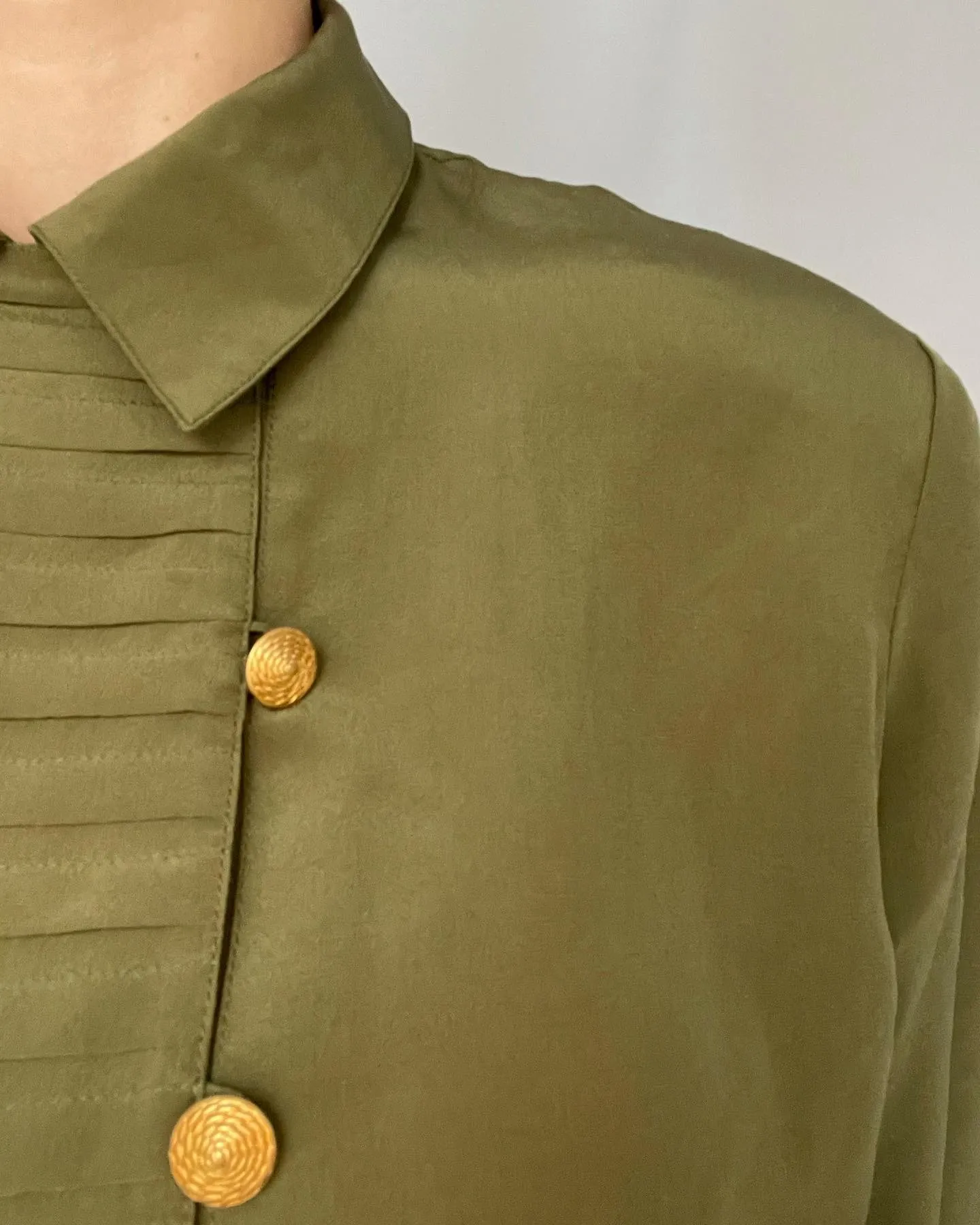 Diane Gilman 100% Silk Shirt - Image 8