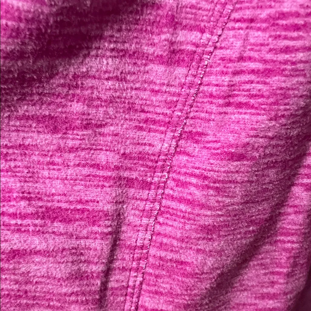 🤗🤗🤗3 for 12$🤗🤗🤗St. John’s Bay Magenta V-Neck Sweatshirt-XL - Image 6