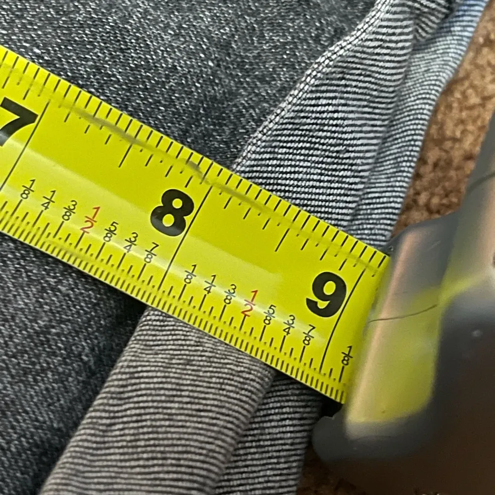 Universal Thread black denim shorts 0/25R - Image 6