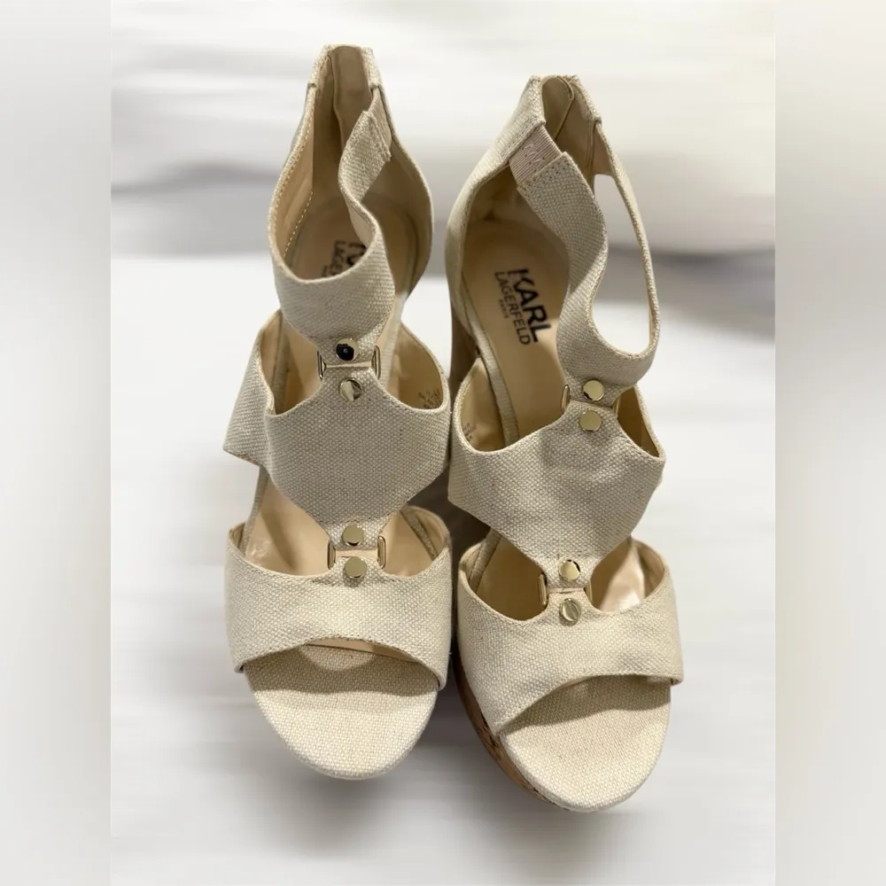 Karl Lagerfeld Sylvie Beige Canvas Cork Wedge Sandals 8M Gold Zip Back - Image 2