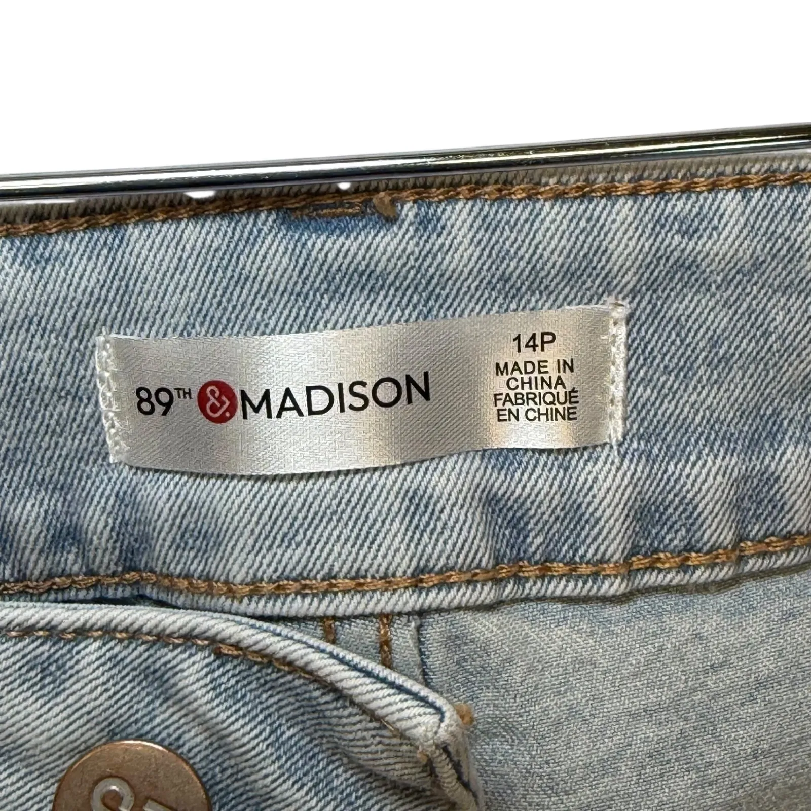 89th & Madison Womens Size 14P Light Wash Flare Jeans High Rise Denim effortless Blue - Image 2