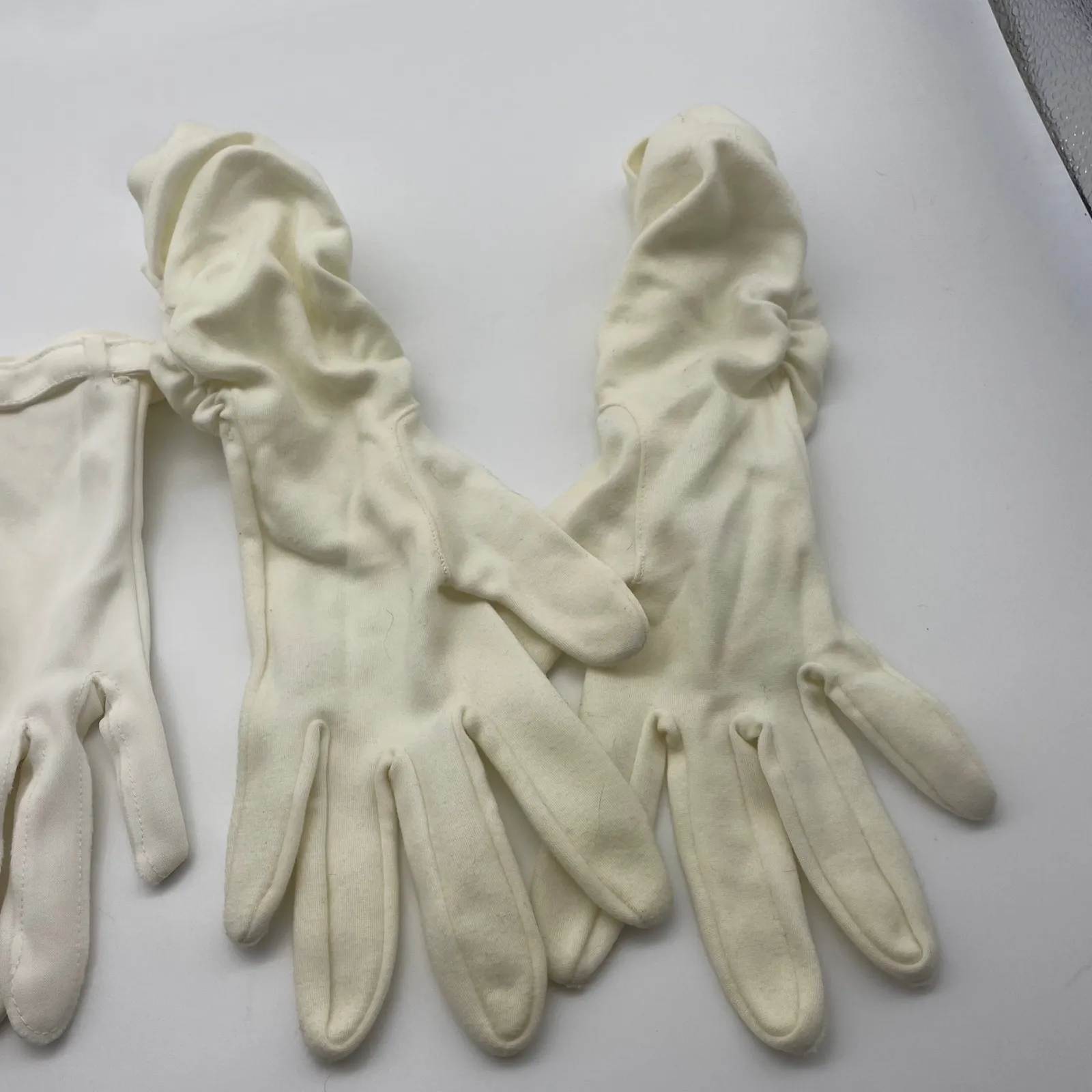 Vintage White Dress Gloves Lot of 2 Pairs‎ Formal Costume Party Short Stretch - Image 3