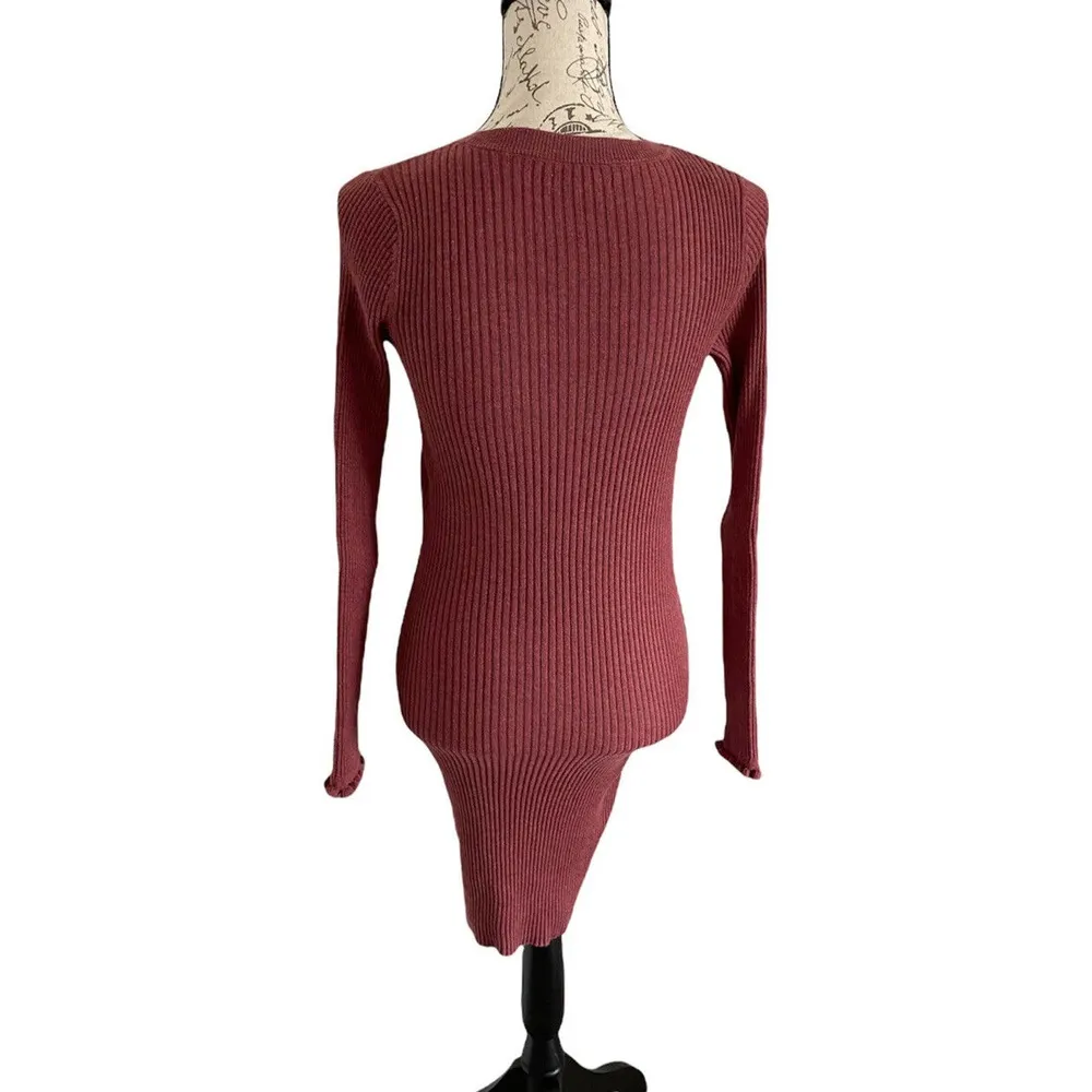American Eagle Outfitters Ribbed Knit Maroon Long Sleeve Sweater Dress Medium - Image 3