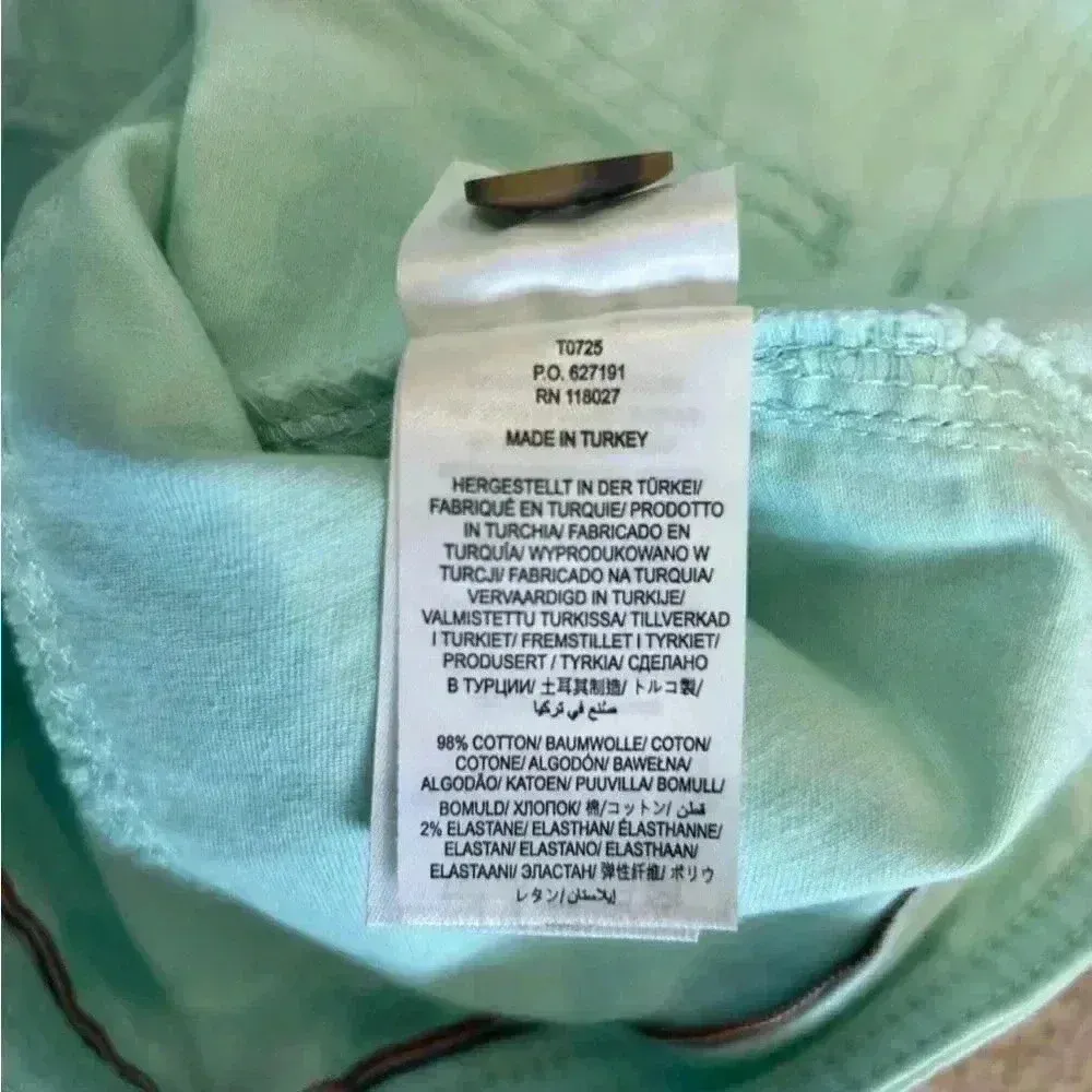 Boden high rise shorts in size 6 Blue - Image 4