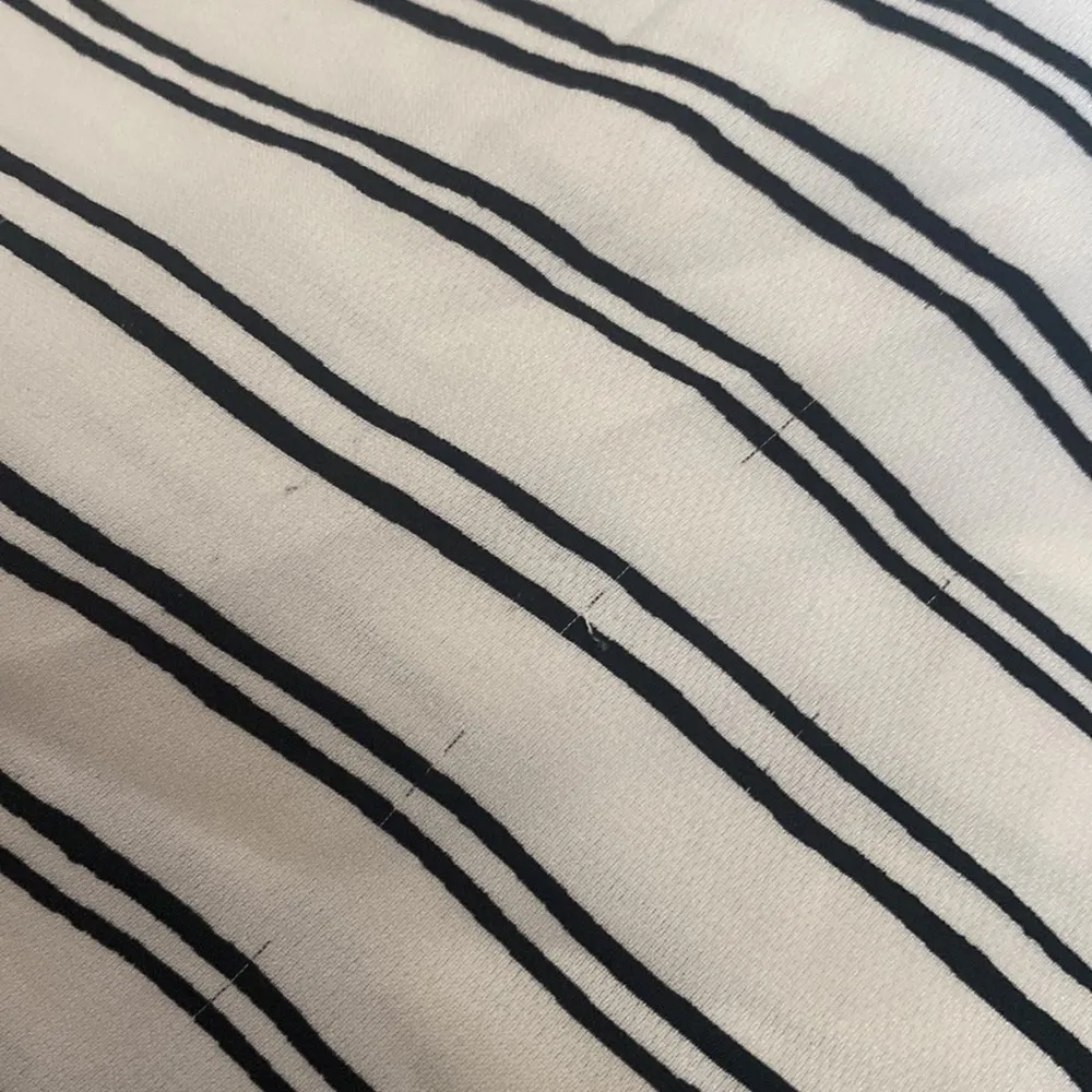 a.l.c. white striped sleeveless 100% silk tank top - Image 6