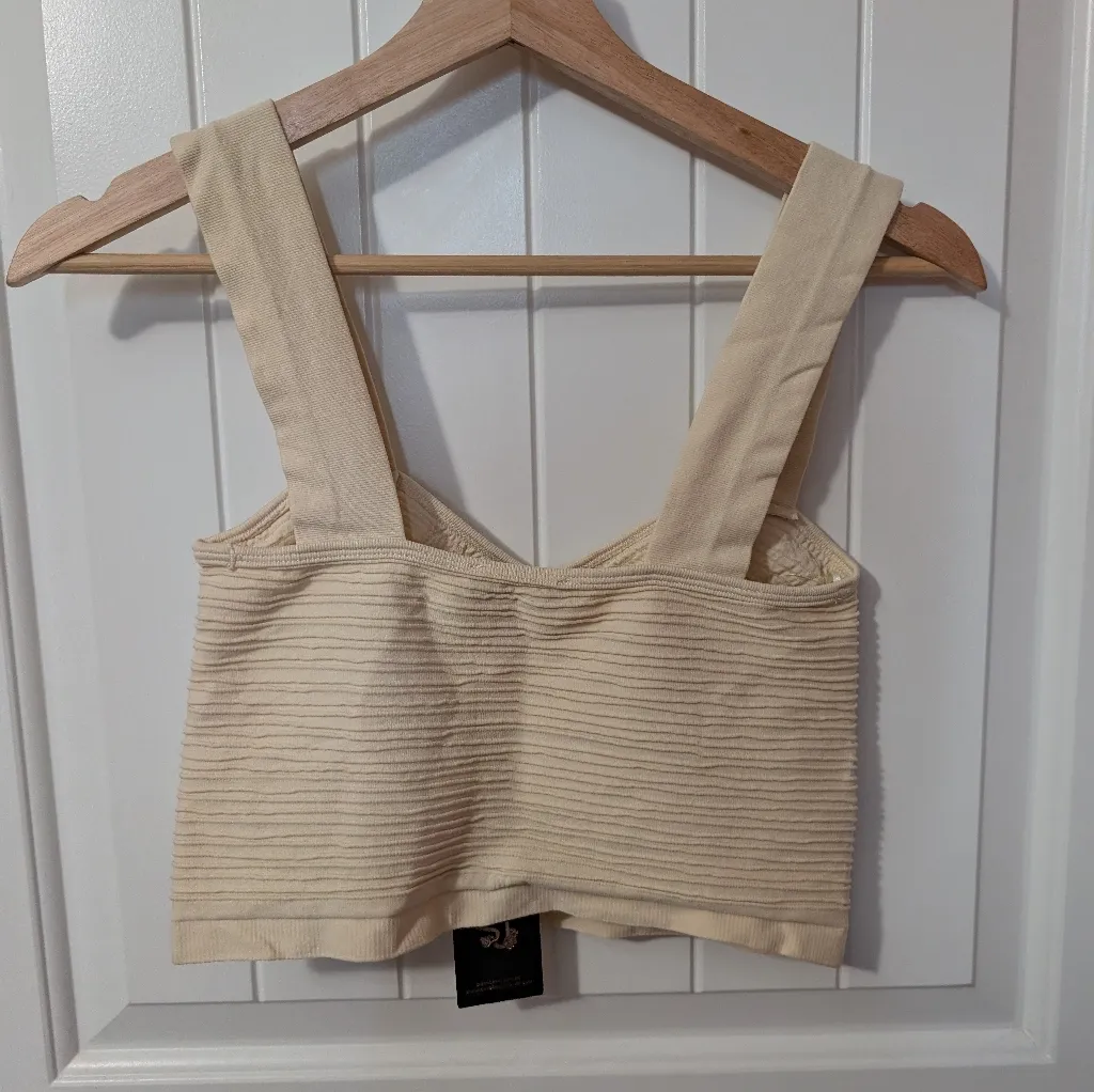 NWT Sincerely Jules Ribbed Bralette Women's Medium Nude/Beige Tan - Image 2