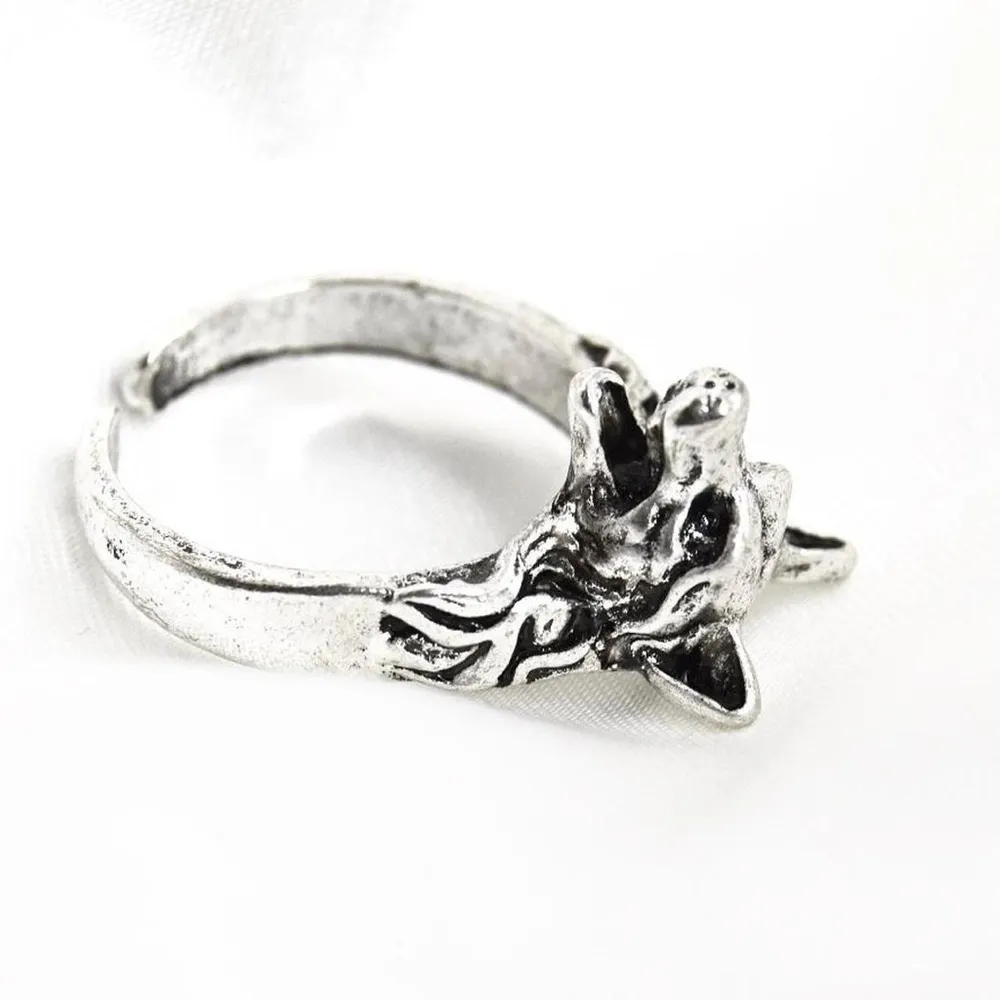 Wolf Head Ring Silver - Image 2