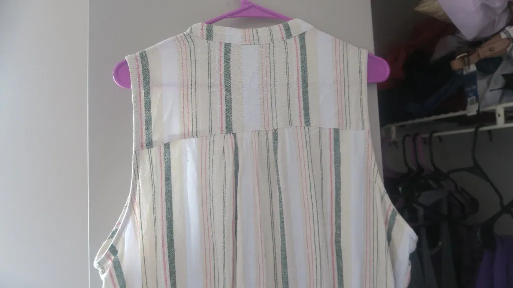 Kelly Renee linen blend romper playsuit sleeveless in tan, beige and green size large. - Image 7