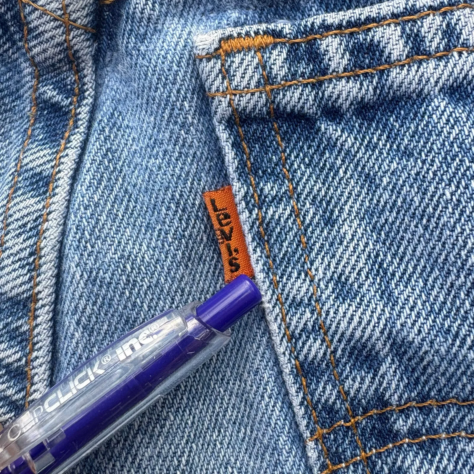 VTG Levi’s 951 Orange Tab 28x27 Relaxed Tapered Light Wash Mom Jean USA Made Blue Size undefined - Image 6