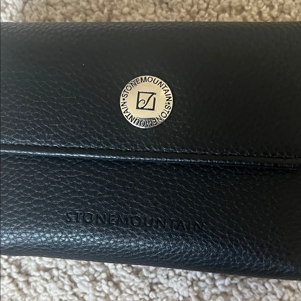 Stone Mountain Black Leather Wallet - Image 3
