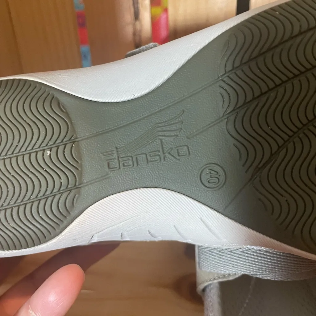 Dansko Light Tan Mary Jane Shoes - Image 8