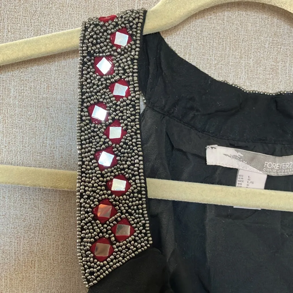 FINAL MARKDOWN Forever 21 Contemporary Black top large - Image 4