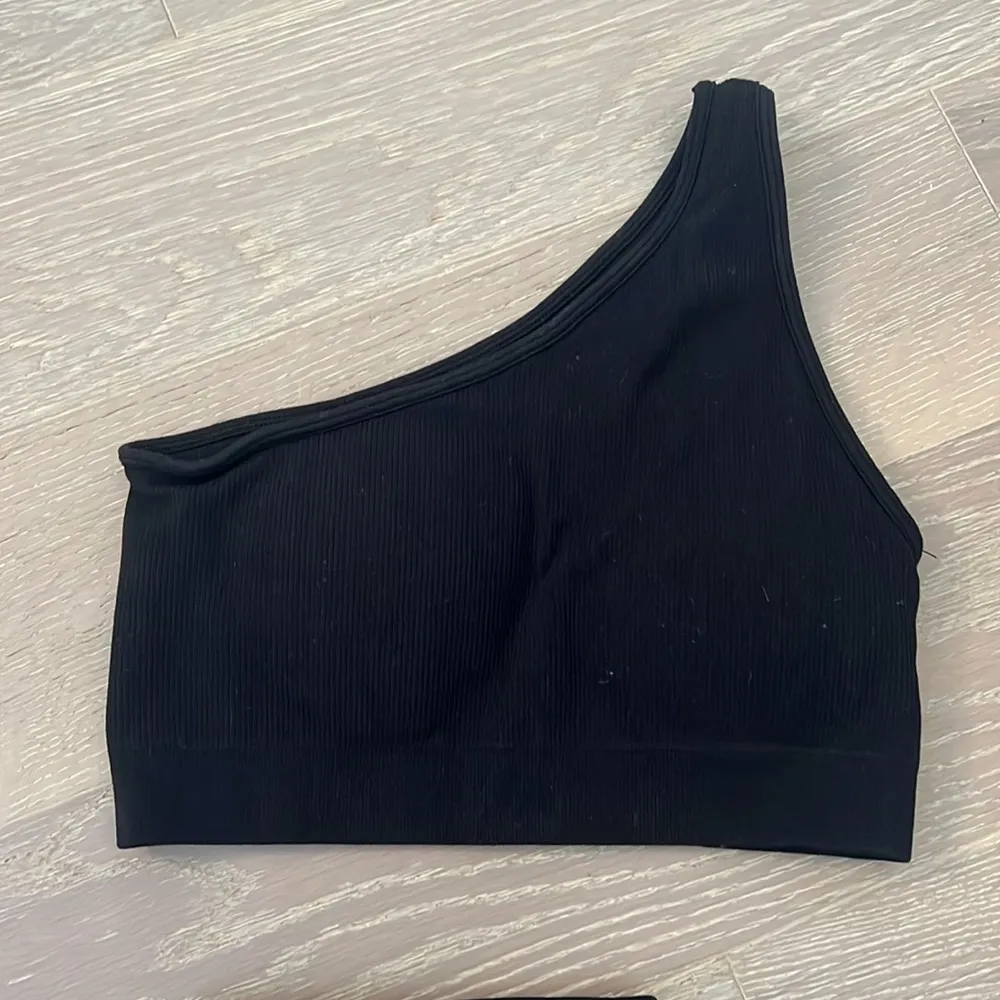 One Shoulder Workout Set - Image 2