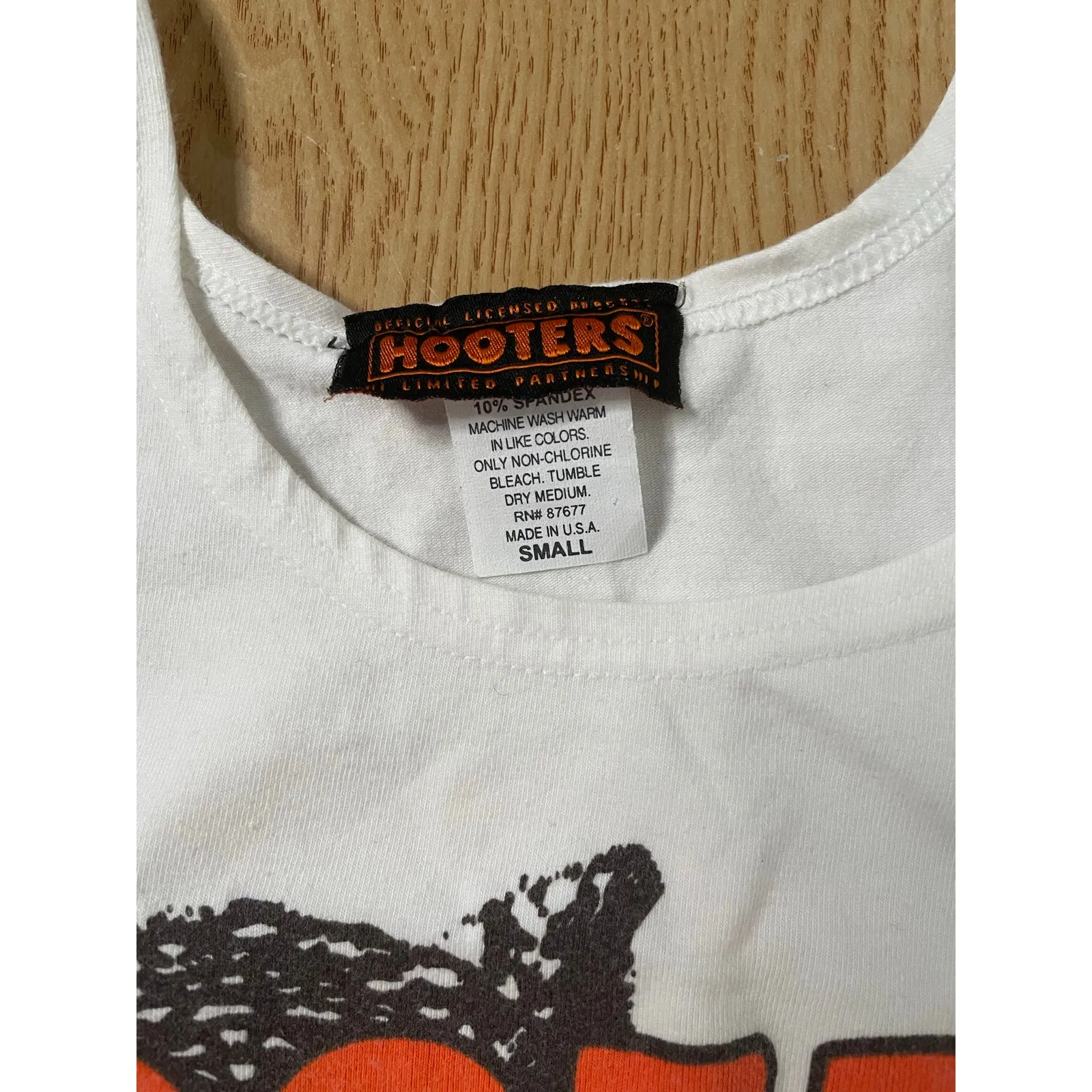 B25 Women’s Hooters girl worn Uniform Tank from Bloomington Minnesota size Small - Image 4