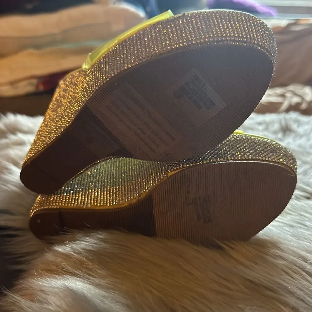 Chase + Chloe rhinestone platforms. Neon yellow and clear. Size 7.5 - Image 9