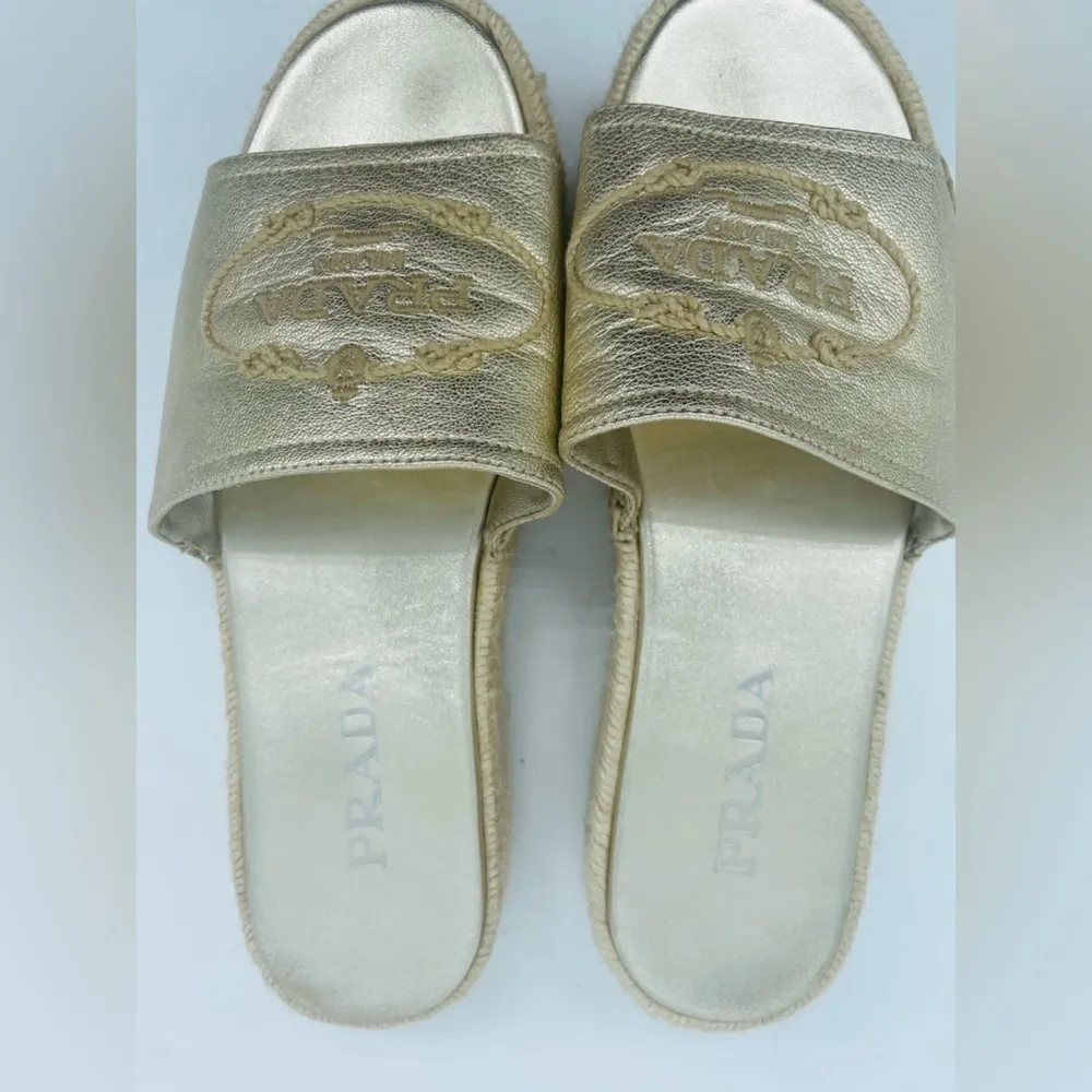 Prada Gold leather logo embroidered accent slide espadrille sandal EU 39 - Image 5