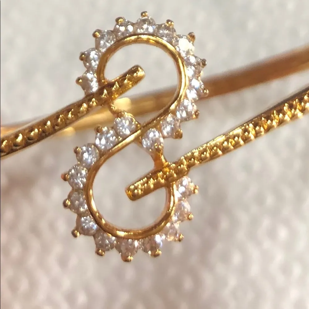 Vge Infinity Rhinestone Gold Tone Bangle Bracelet - Image 5