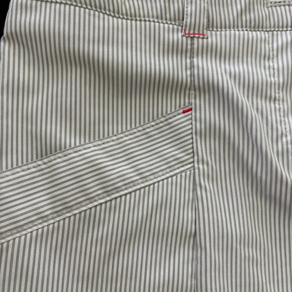 Nike Tour Performance Dri Fit Bermuda Shorts Size 4 Gray & White EUC - Image 5