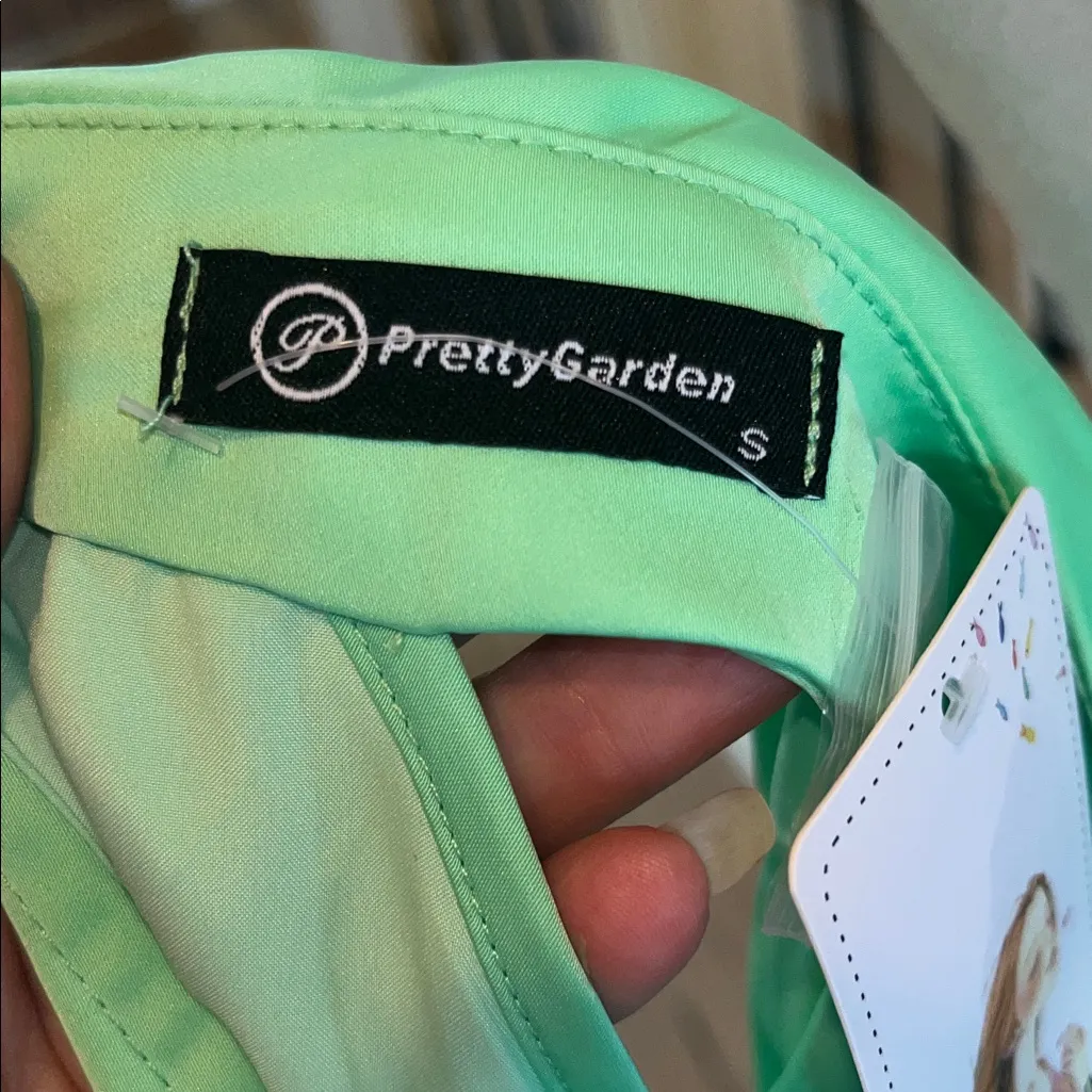 Pretty Garden Mint Green Silky Sleeveless High Neck Bubble Hem Top New - Image 7