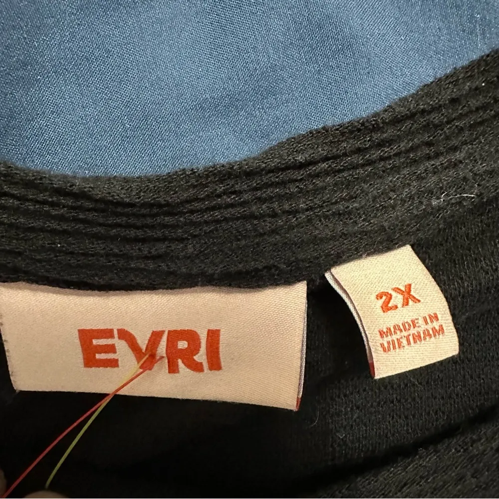 EVRI Black Relaxed Ruffled Short Sleeve T - Image 3