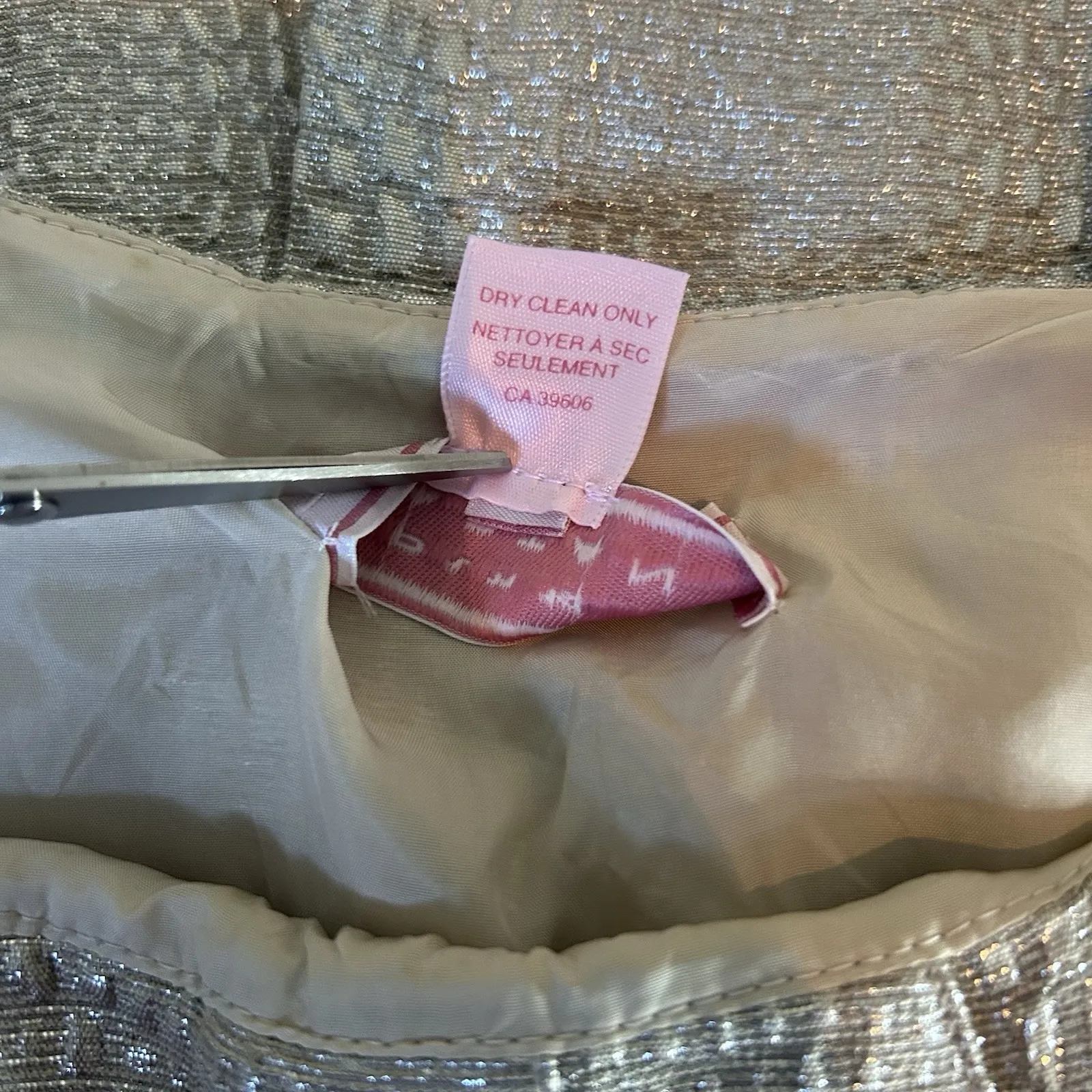 PINK TARTAN Gold Metallic Pleated Knee Length Flare Skirt Women's Size 8 Holiday - Image 8