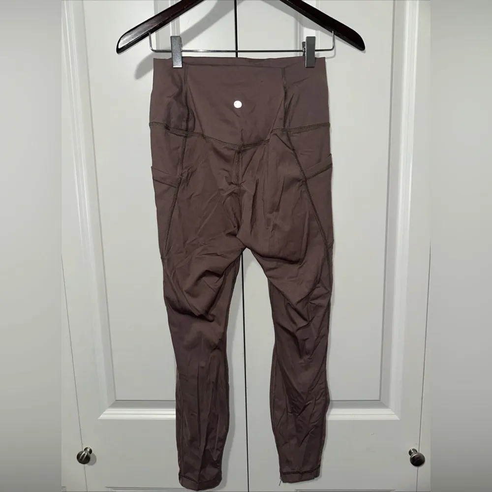 Yogalicious Lux Lightweight Pocket Power Leggings M - Image 4