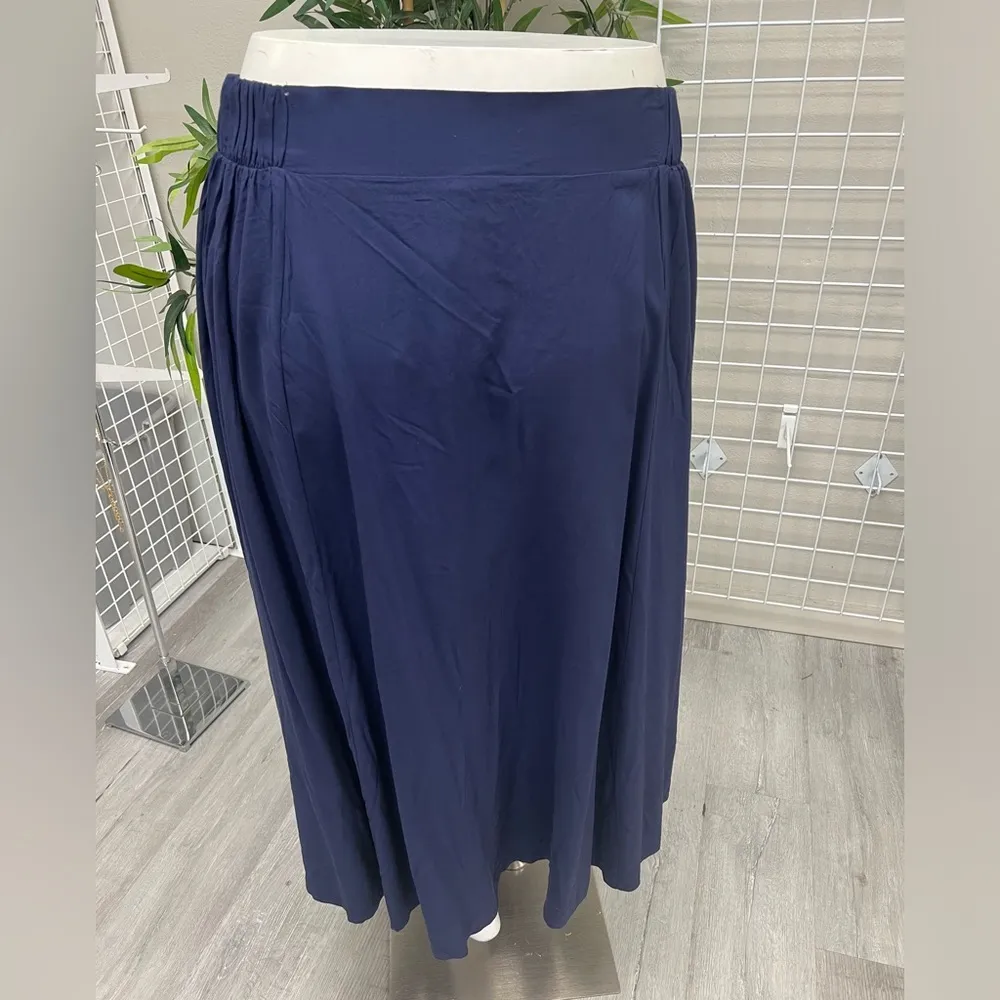 Torrid Midi Button Front Skirt - NEW - Size 30 (6) - Image 3