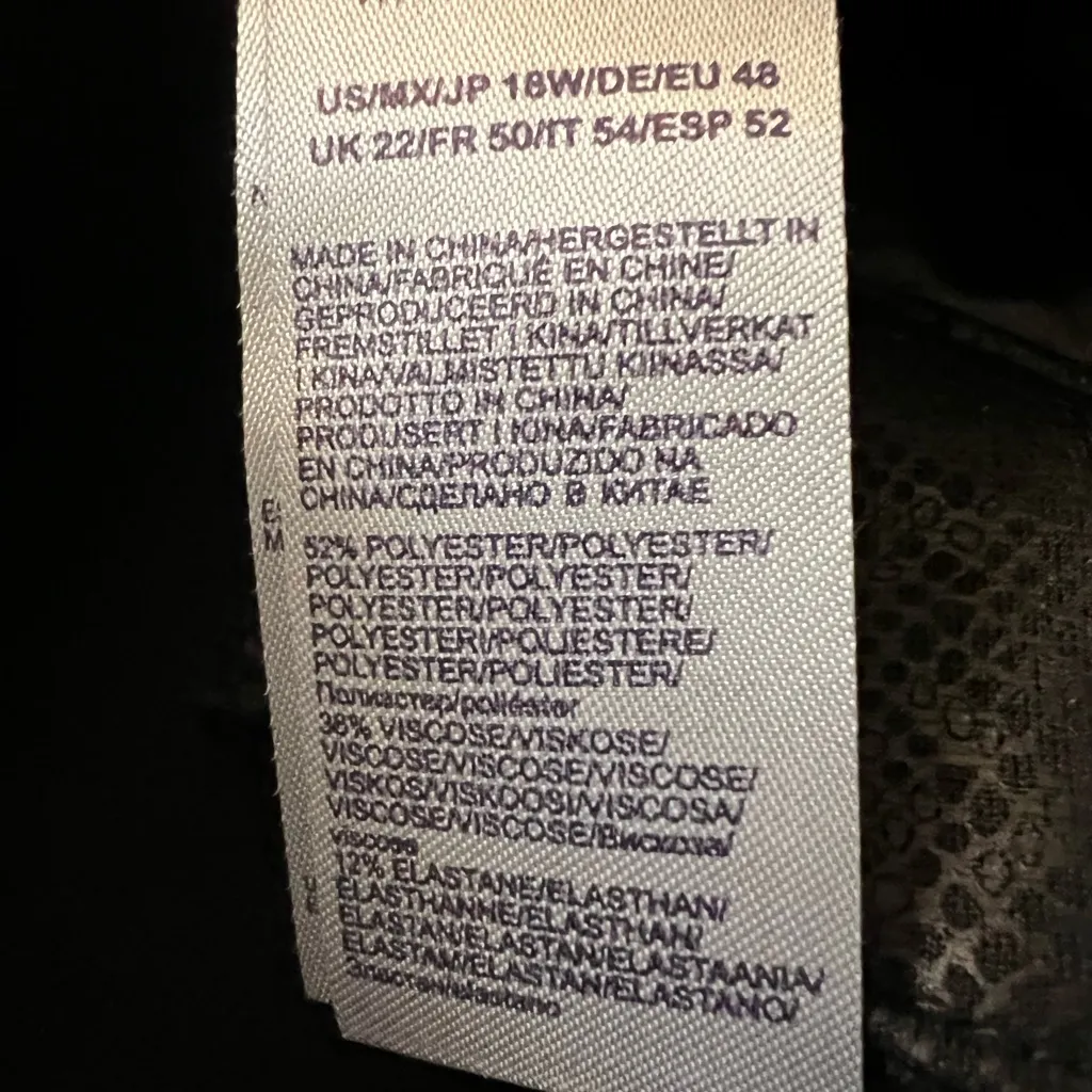 💯 NWT. NYDJ Ami Skinny jeans in Raceway Snake - Image 7