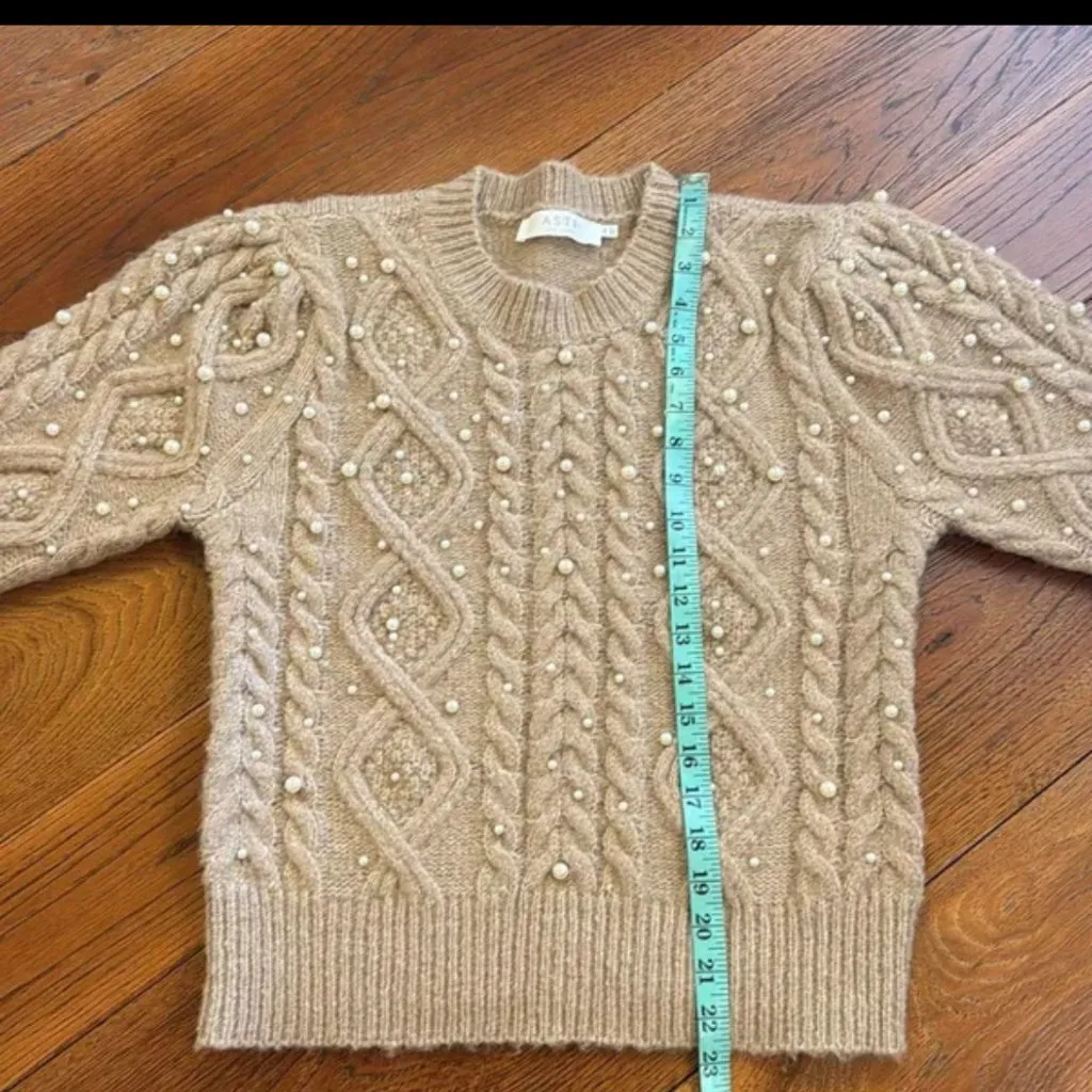 ASTR The Label Pearl Embellished Sweater size M - Image 10