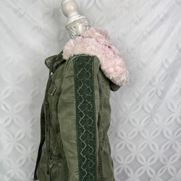 Anthropologie‎ Hei Hei Faux Pink Fur Hooded Utility Jacket Size S - Image 8