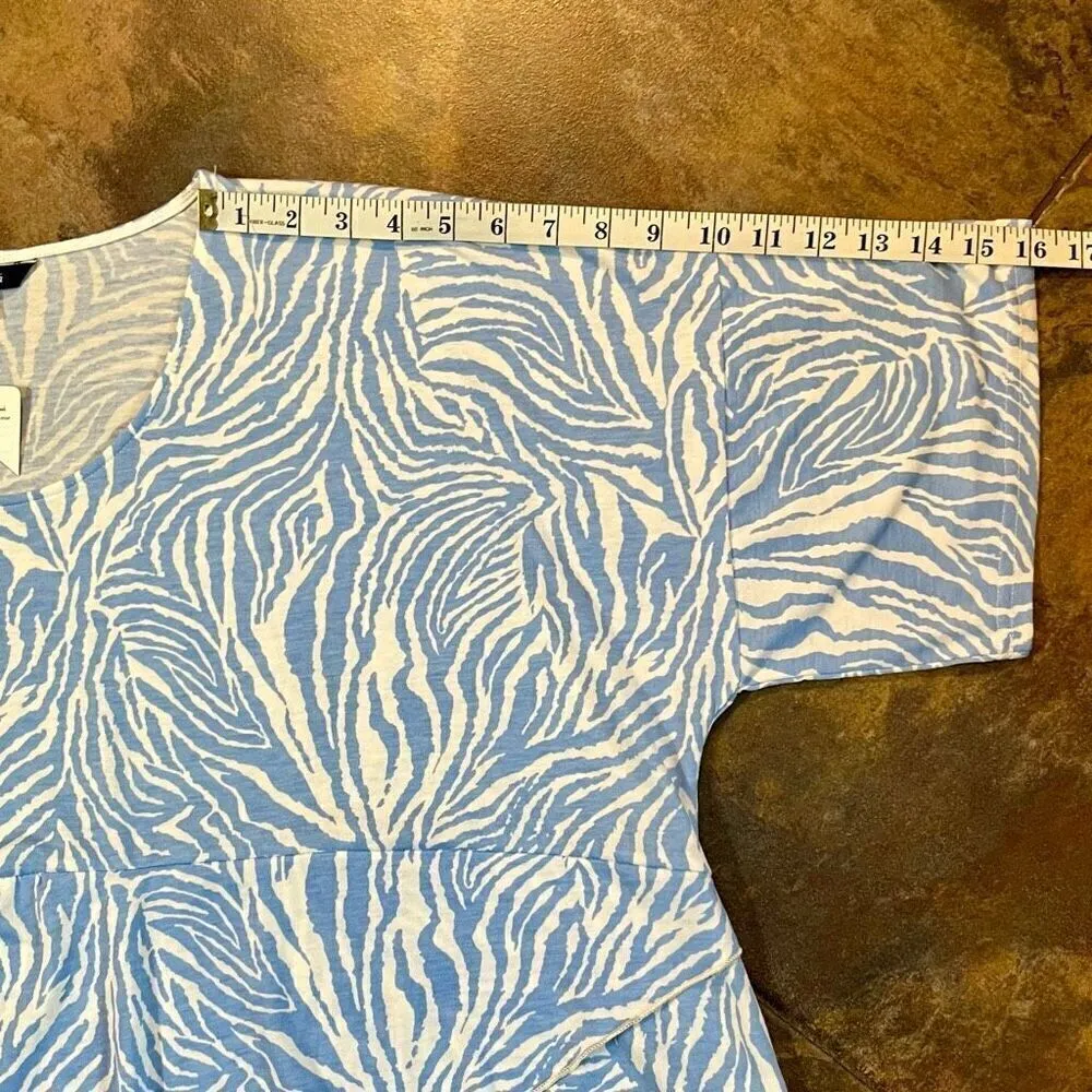 NWT Yak & Yeti Blue Zig Zag Zebra Striped Short Sleeve Blouse L/XL Size L - Image 6