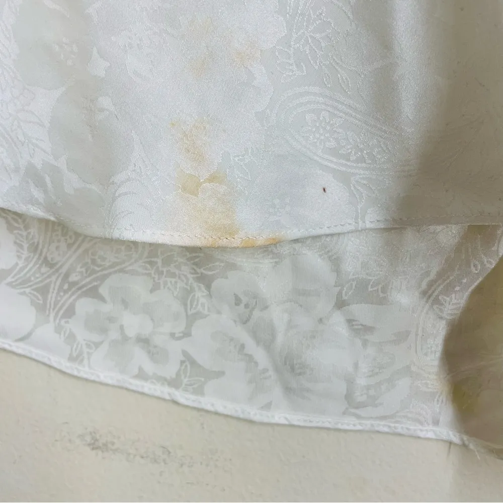 Victoria’s Secret Gold Label Vintage Camisole Satin Top - Pearl Details size M - Image 11