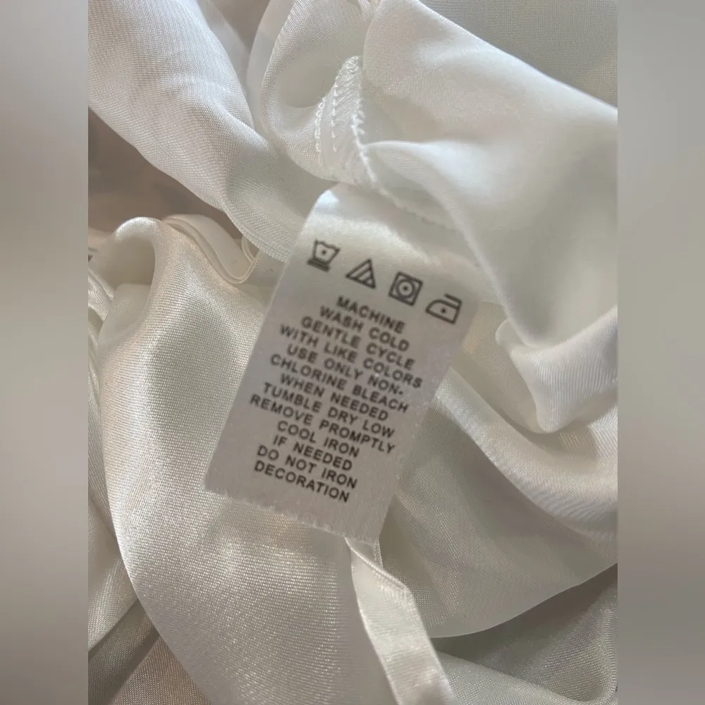 Linea Donatella NWT  Bridal Baby Doll Robe White w/ Embellishment Med ROB… - Image 12