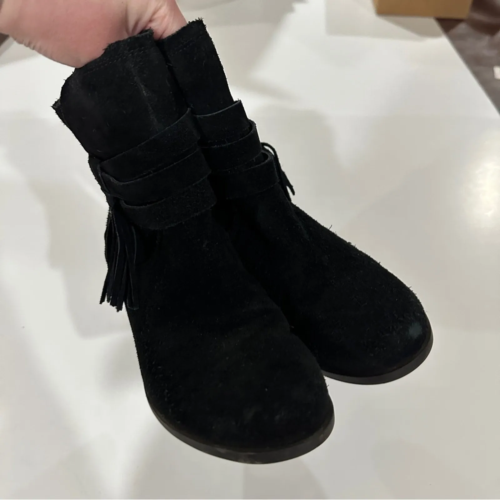 Koolaburra by UGG Kenz Tassel Ankle‎ Boots Size 6 - Image 5