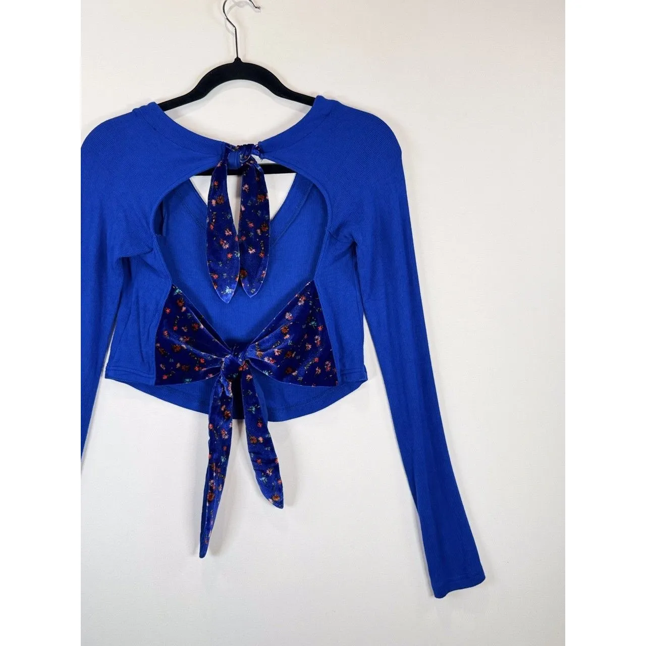 Free People Womens Top Blue Dual Velvet Tie Back V Neck Cropped Stretch Small - Image 8