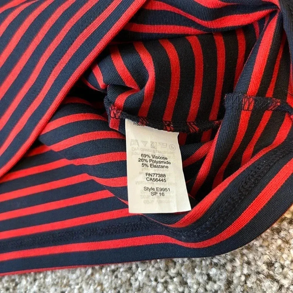 Madewell Slim Fit Knit Pencil skirt, Like New, Size small - Image 4